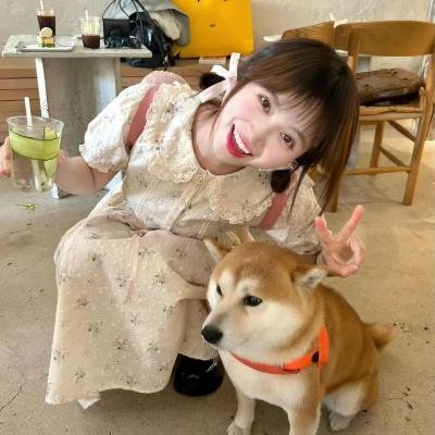 湖畔春晓